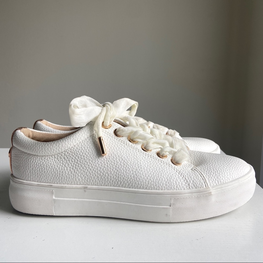 NEARLY NEW White TopShop Sneakers -Size 9.5 (40) white sneakers with gold detail